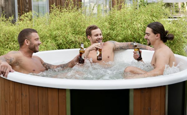 Bain nordique Nordiska M pendant l'apéritif